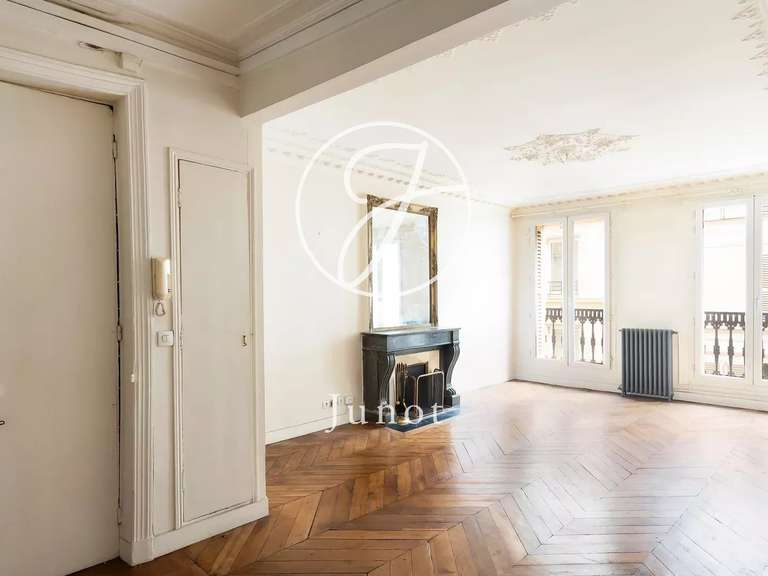 Appartement Paris 10e - 3 chambres - 88m²