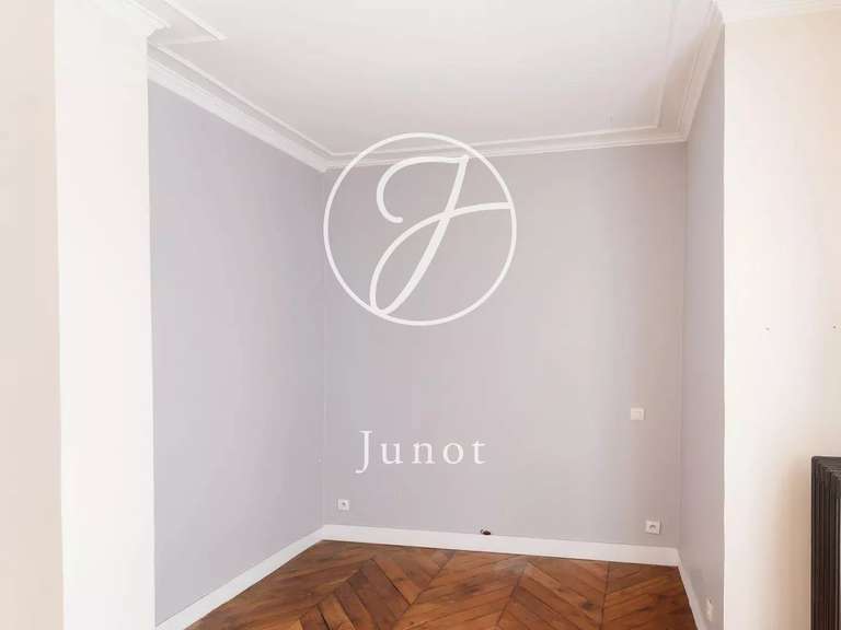 Appartement Paris 10e - 3 chambres - 88m²