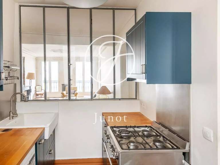 Appartement Paris 10e - 3 chambres - 88m²