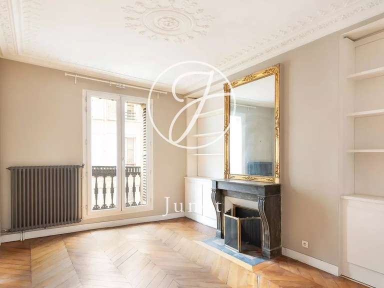 Appartement Paris 10e - 3 chambres - 88m²