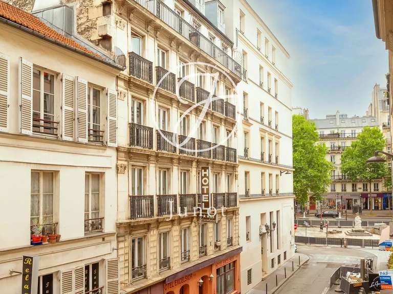 Appartement Paris 10e - 3 chambres - 88m²