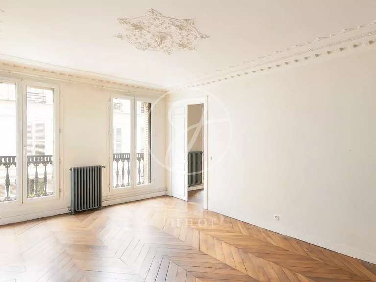 Appartement Paris 10e - 3 chambres - 88m²