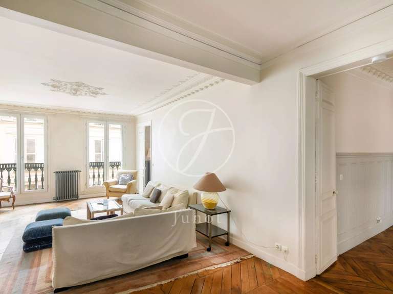 Appartement Paris 10e - 3 chambres - 88m²