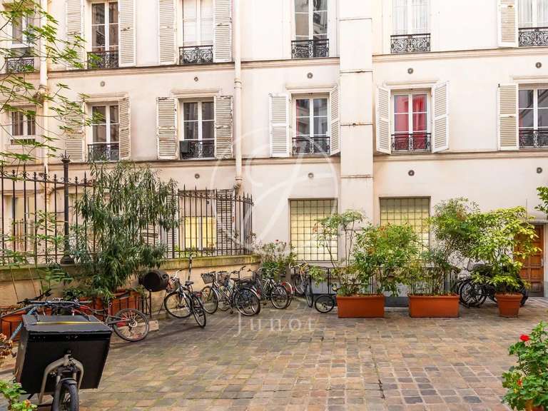 Appartement Paris 10e - 3 chambres - 102m²