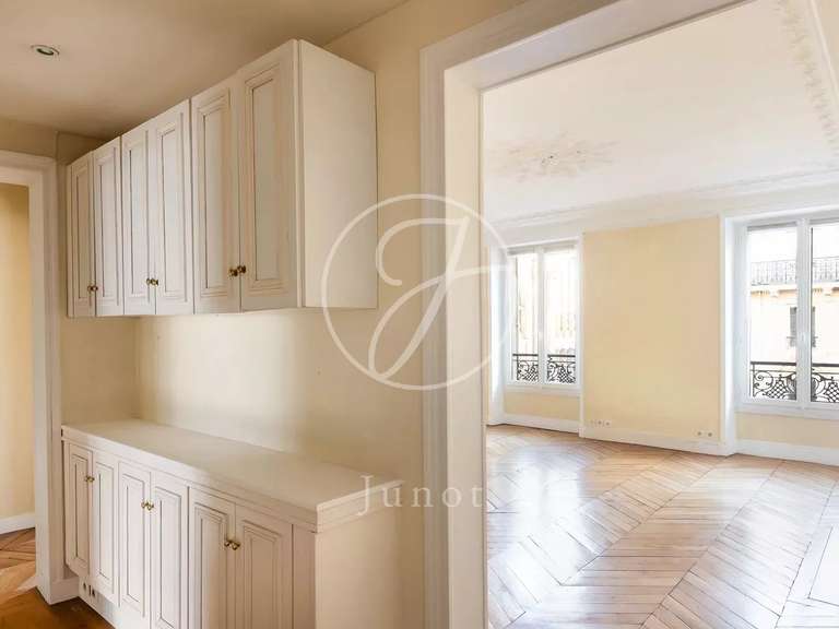 Appartement Paris 10e - 3 chambres - 102m²