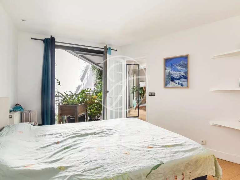 Appartement Paris 10e - 2 chambres - 98m²