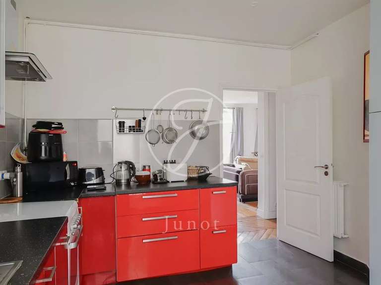 Appartement Paris 10e - 3 chambres - 110m²