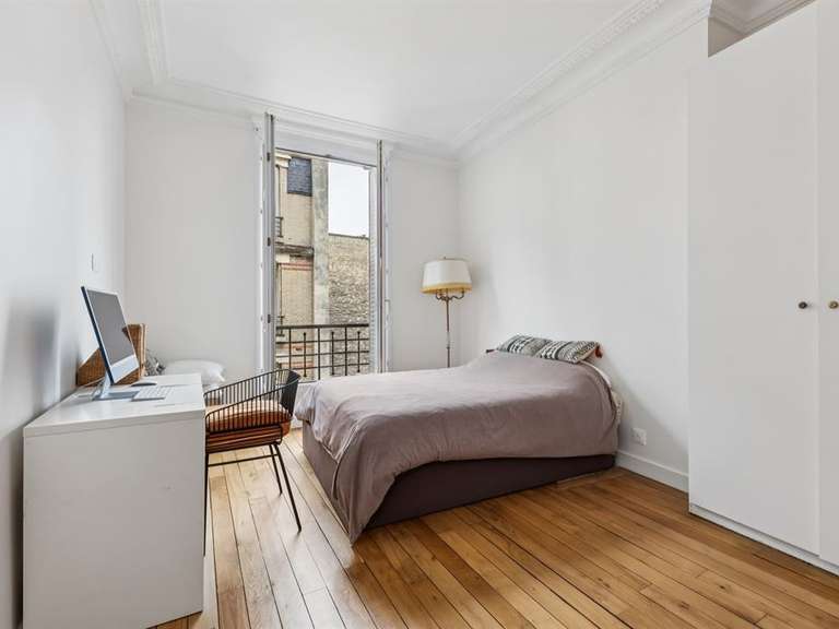 Appartement Paris 10e - 3 chambres - 160m²