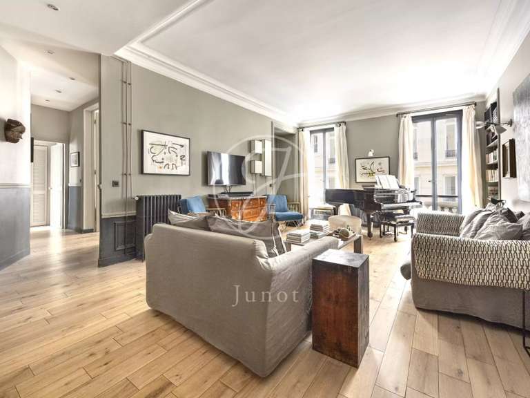 Appartement Paris 10e - 5 chambres - 196m²