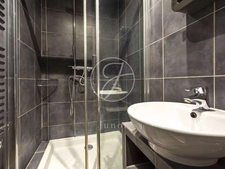 Appartement Paris 10e - 5 chambres - 196m²