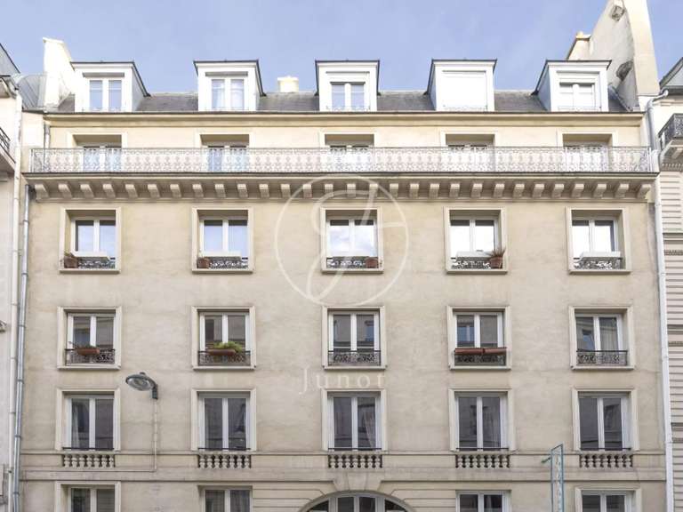 Appartement Paris 10e - 5 chambres - 196m²