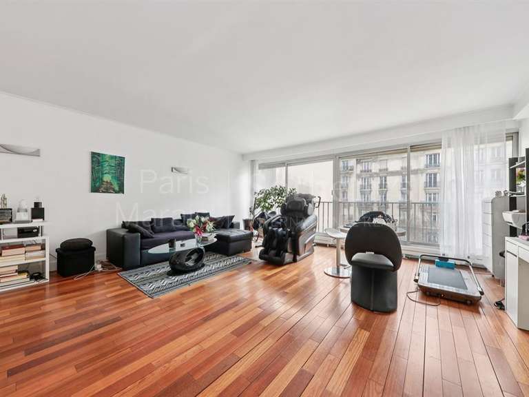 Appartement Paris 10e - 2 chambres - 97m²