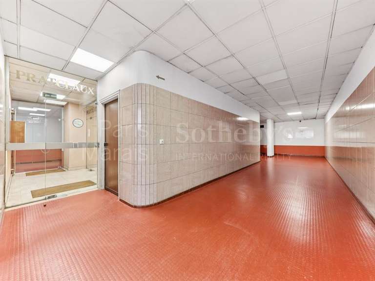 Appartement Paris 10e - 2 chambres - 97m²