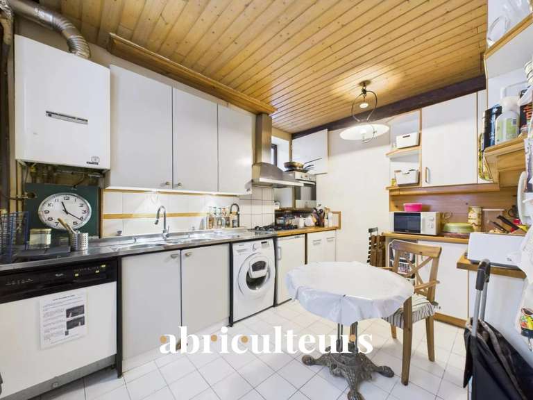 Appartement Paris 10e - 3 chambres - 130m²