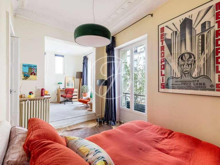 Appartement Paris 10e - 4 chambres - 162m²