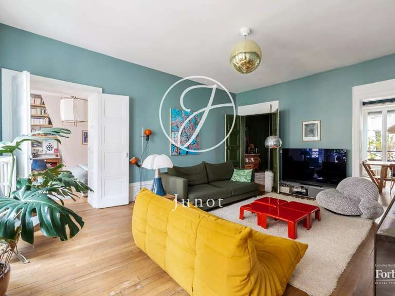 Appartement Paris 10e - 4 chambres - 162m²