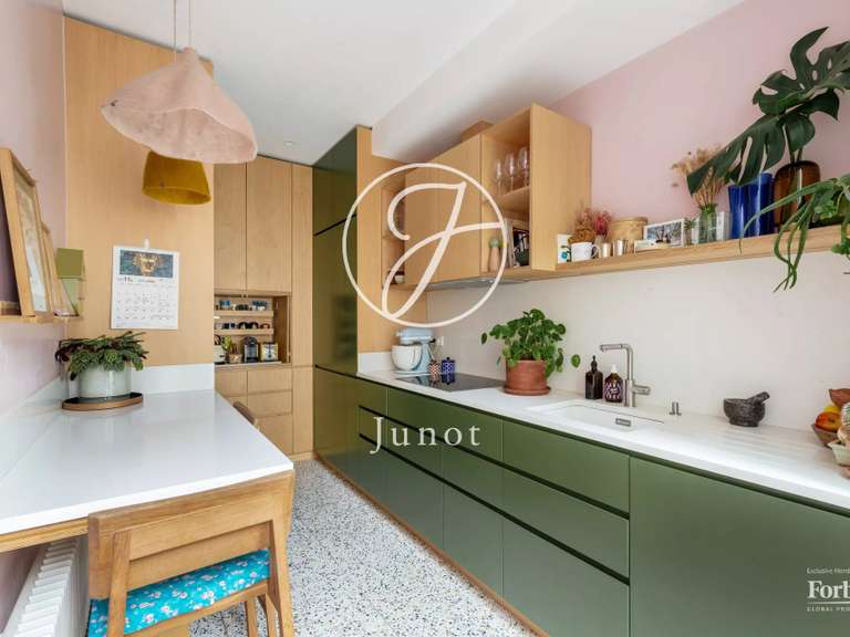 Appartement Paris 10e - 4 chambres - 162m²