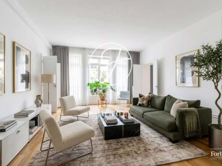 Appartement Paris 10e - 4 chambres - 162m²