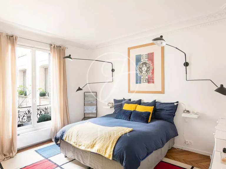 Appartement Paris 10e - 4 chambres - 157m²
