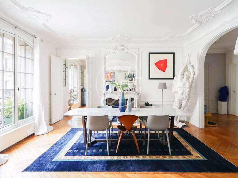 Appartement Paris 10e - 4 chambres - 157m²