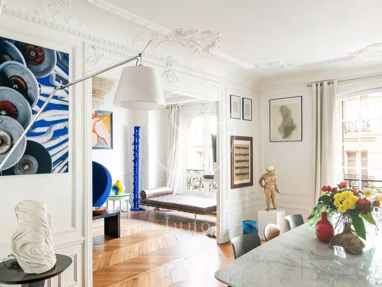 Appartement Paris 10e - 4 chambres - 157m²