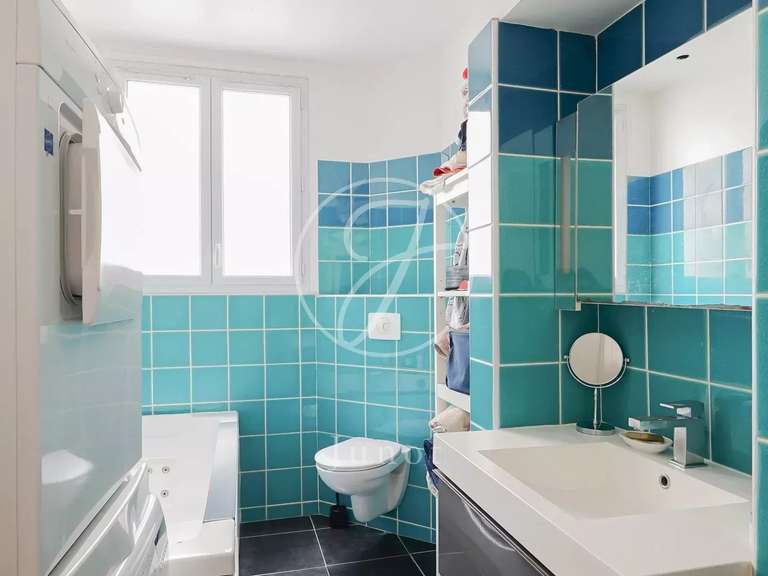 Appartement Paris 10e - 3 chambres - 110m²