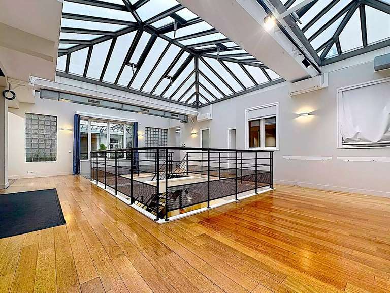 Appartement Paris 10e - 4 chambres - 345m²