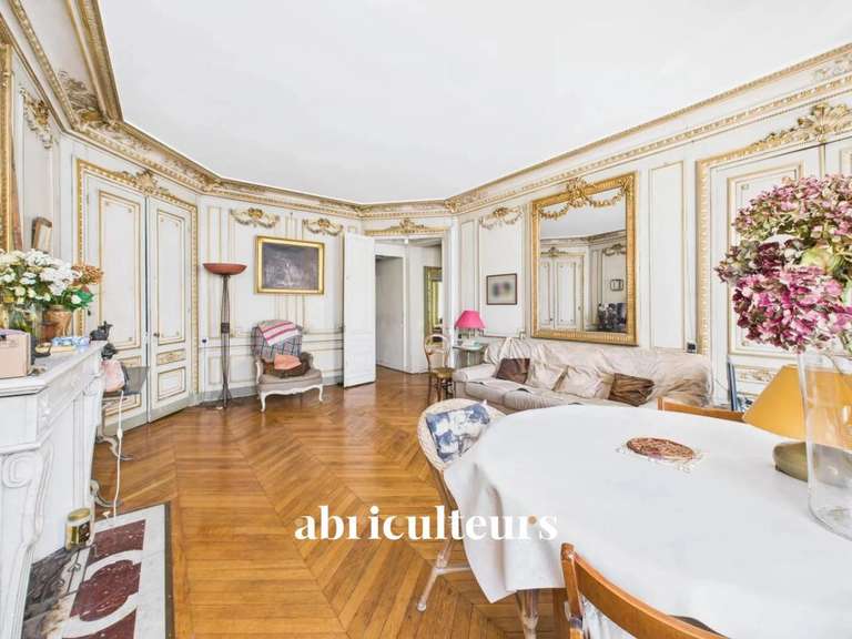 Appartement Paris 10e - 3 chambres - 129m²