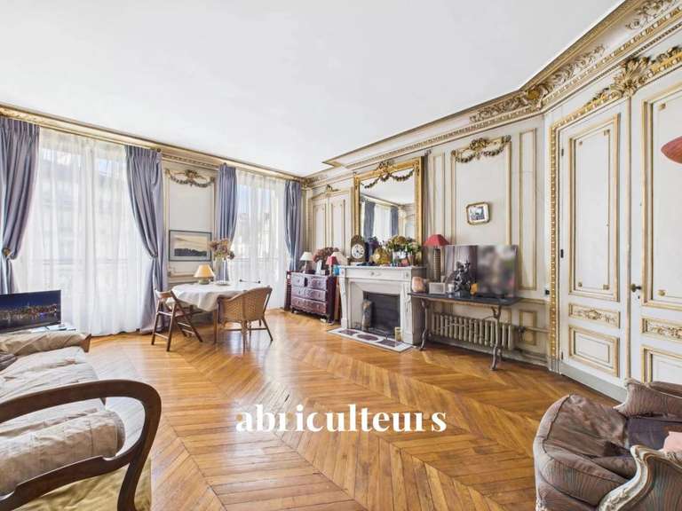 Appartement Paris 10e - 3 chambres - 129m²