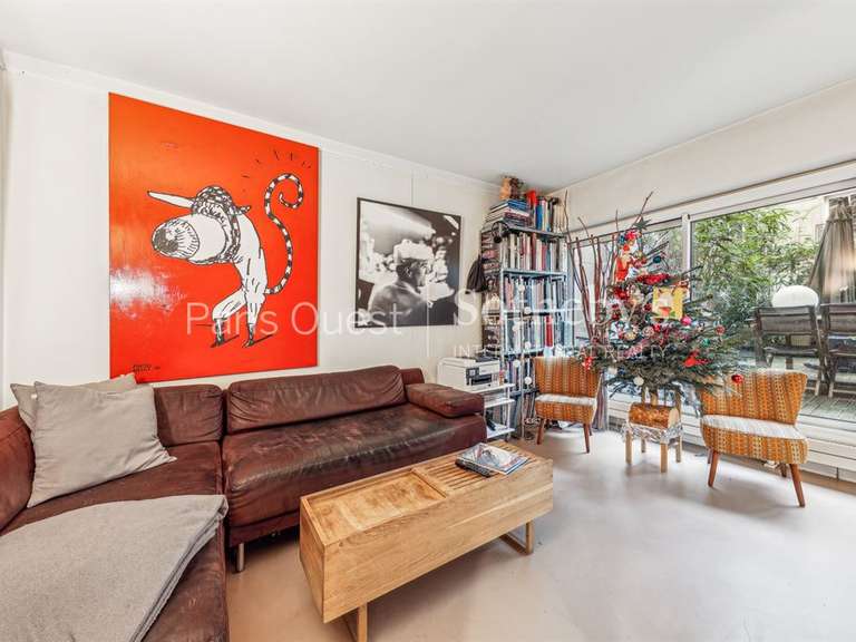 Appartement Paris 10e - 2 chambres - 109m²