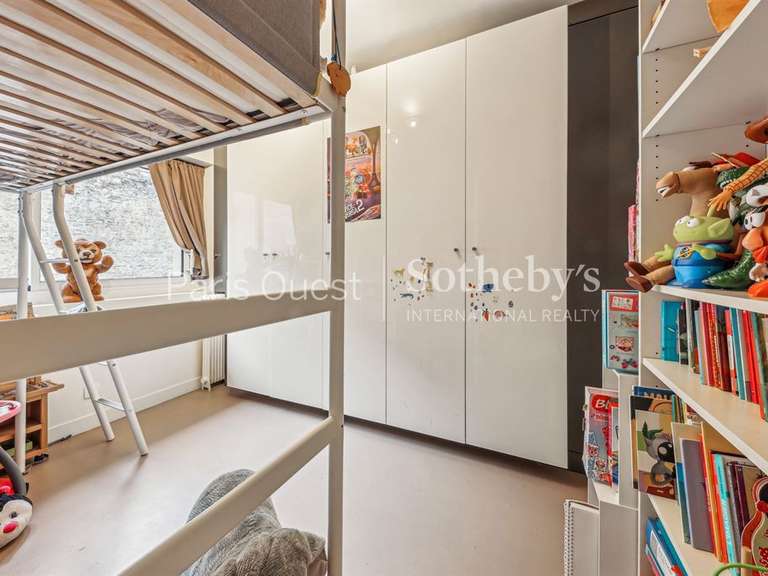 Appartement Paris 10e - 2 chambres - 109m²