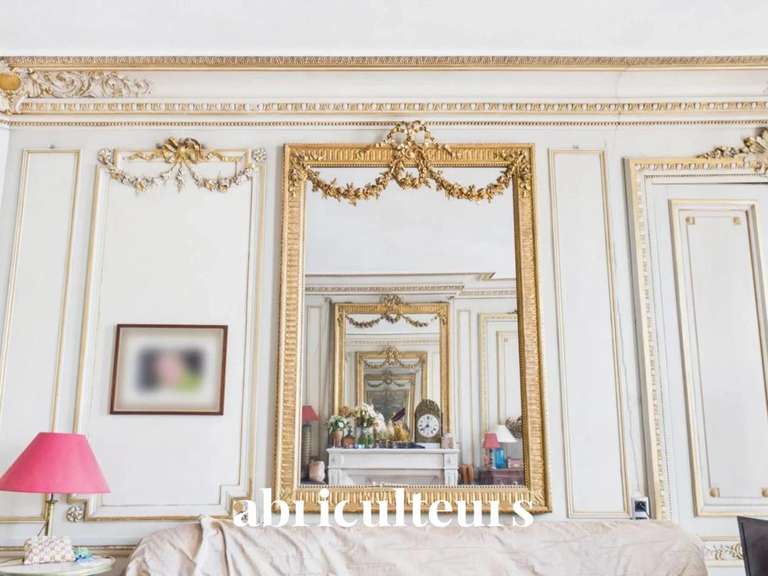 Appartement Paris 10e - 3 chambres - 129m²