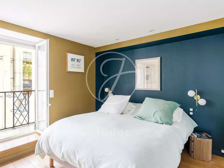 Appartement Paris 10e - 1 chambre - 80m²