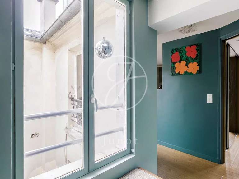 Appartement Paris 10e - 1 chambre - 80m²