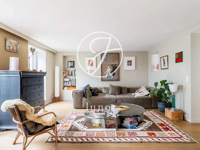 Apartment Paris 10e - 1 bedroom - 80m²