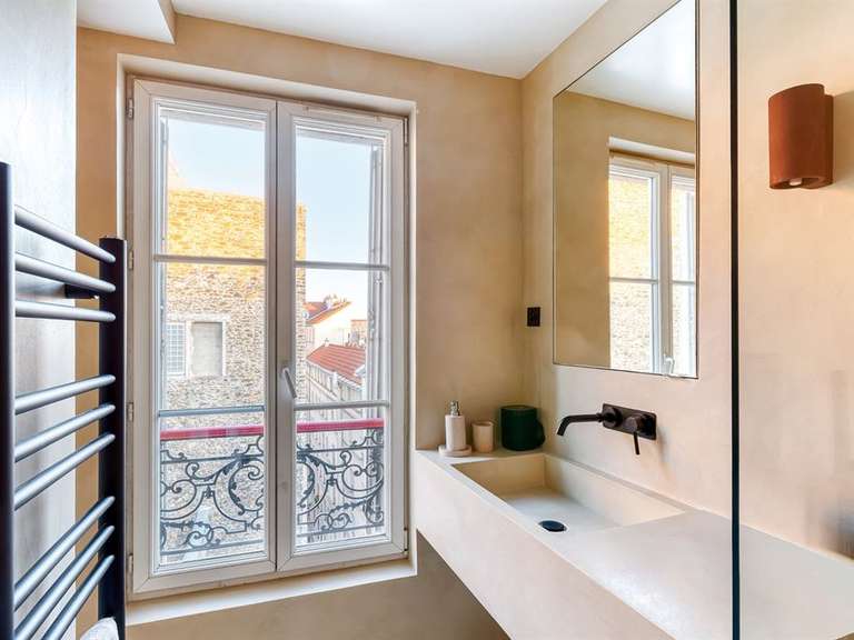 Appartement Paris 10e - 1 chambre - 75m²