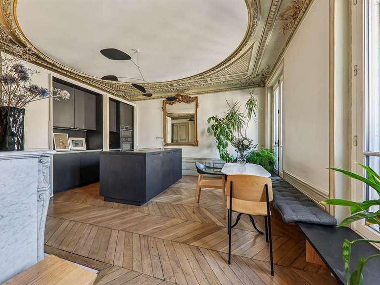 Appartement Paris 10e - 2 chambres - 111m²