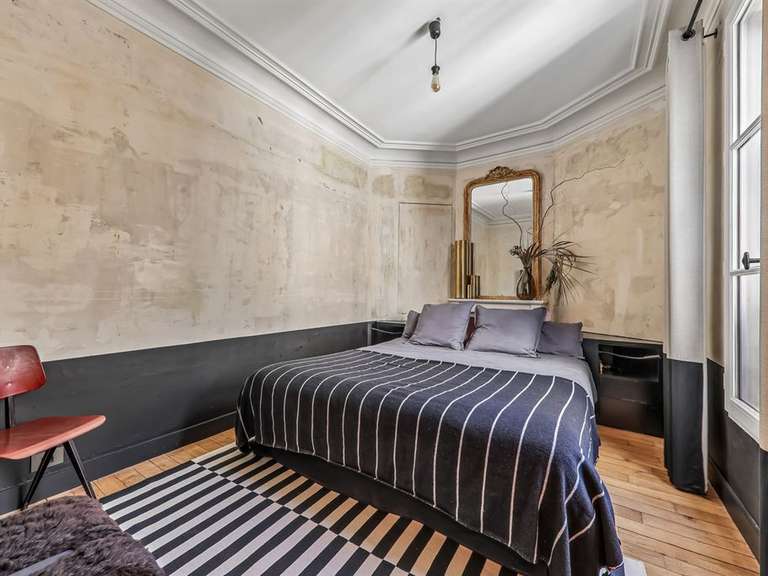 Appartement Paris 10e - 2 chambres - 111m²