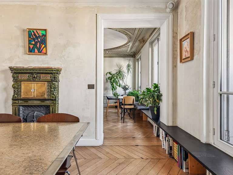 Appartement Paris 10e - 2 chambres - 111m²