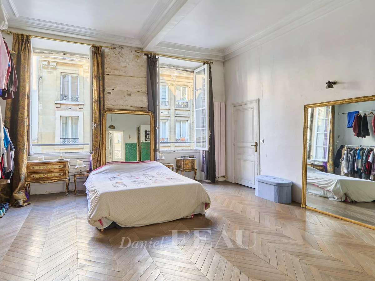 Apartment Paris 10e