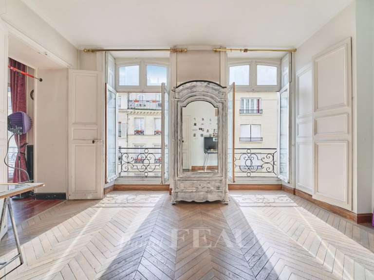 Appartement Paris 10e - 3 chambres - 172m²