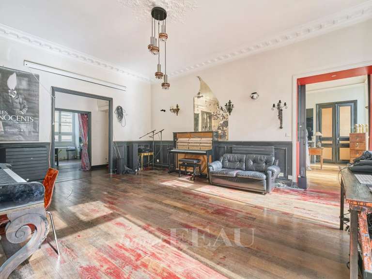 Appartement Paris 10e - 3 chambres - 172m²