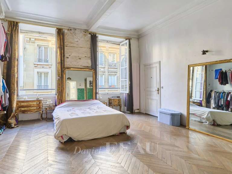 Appartement Paris 10e - 3 chambres - 172m²