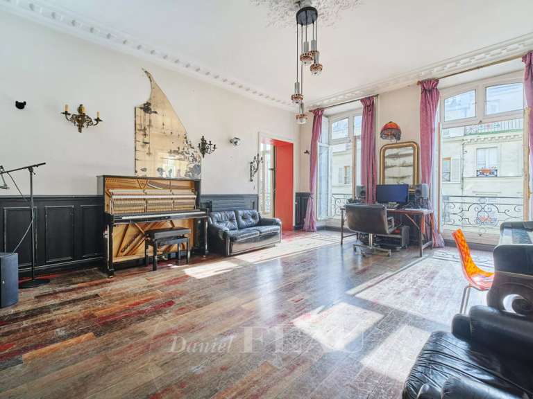Appartement Paris 10e - 3 chambres - 172m²