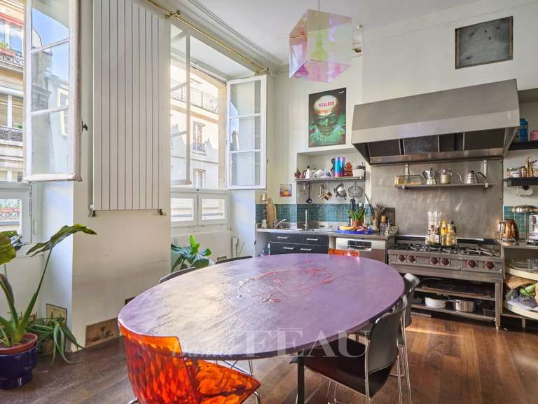 Appartement Paris 10e - 3 chambres - 172m²