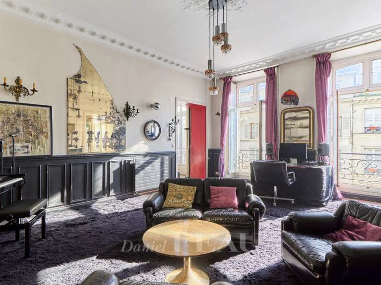 Appartement Paris 10e - 3 chambres - 172m²