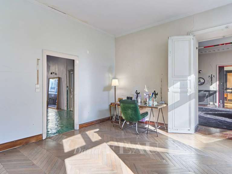 Appartement Paris 10e - 3 chambres - 172m²