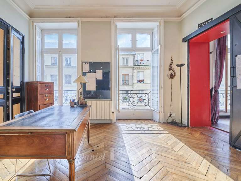 Appartement Paris 10e - 3 chambres - 172m²