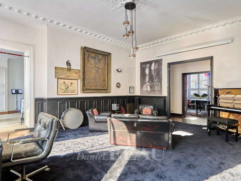 Appartement Paris 10e - 3 chambres - 172m²