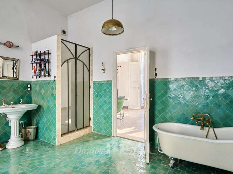 Appartement Paris 10e - 3 chambres - 172m²